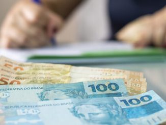 Paulo Guedes diz que reforma tributária pode ser mais 'enxuta' prevendo taxação de dividendos e lucros em 10%